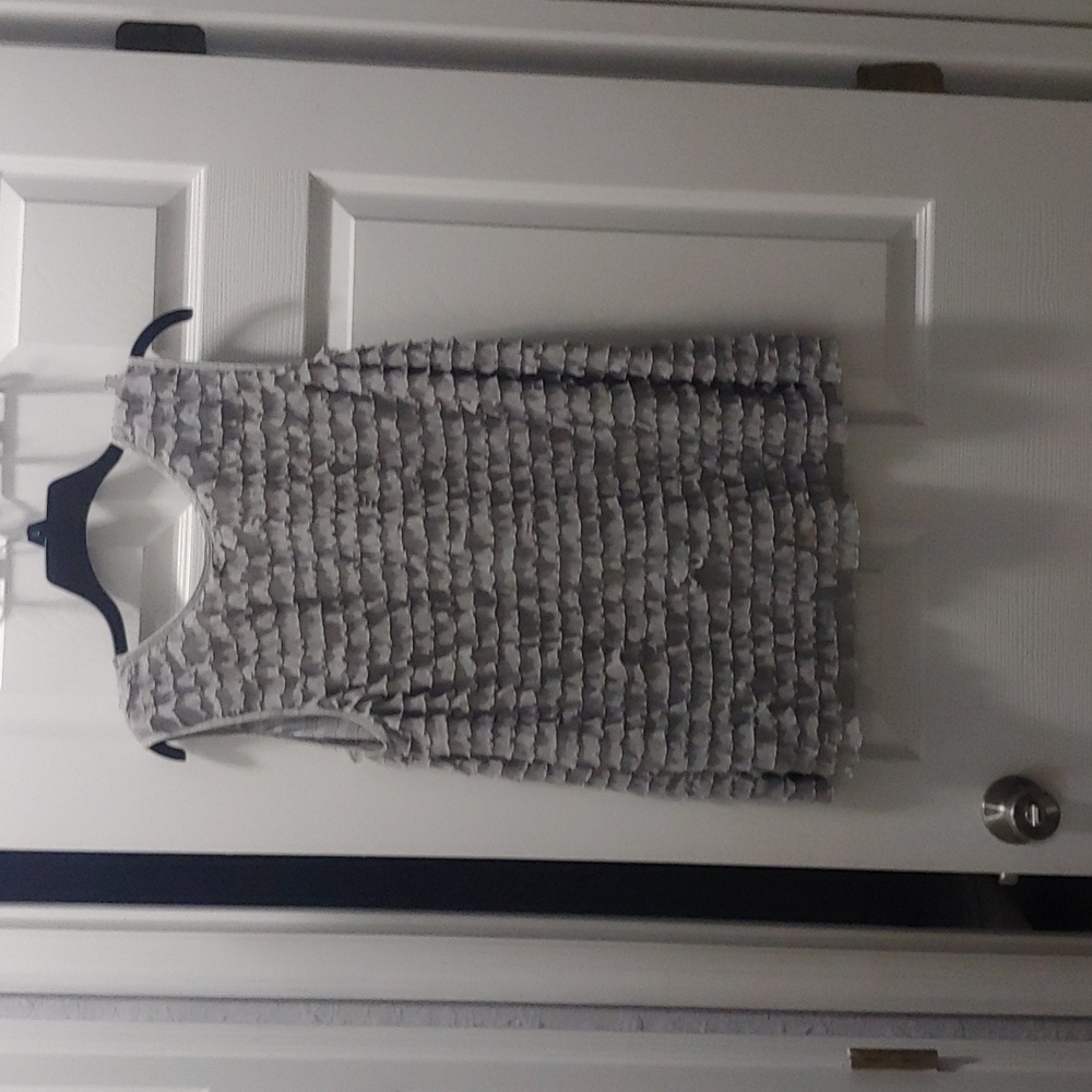Ladies blouse - Picture 2 of 2